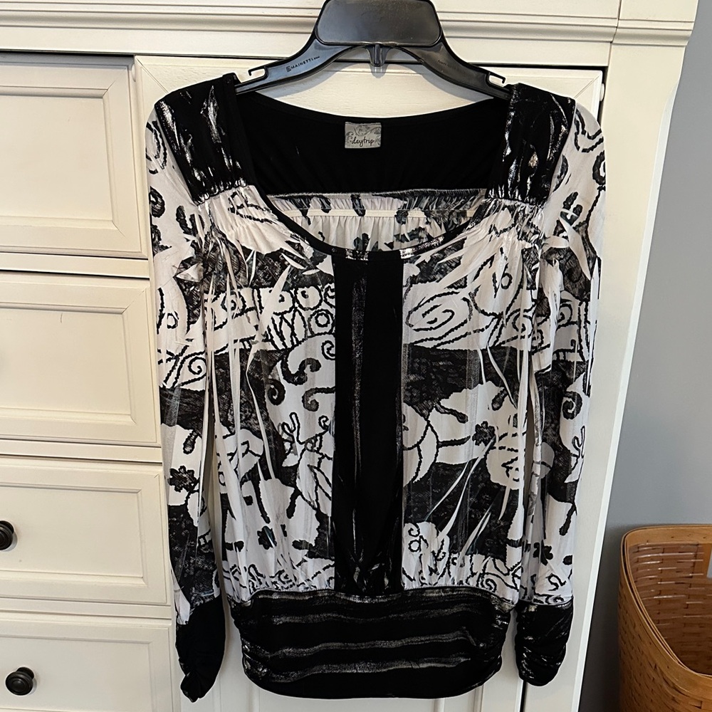 Papillon Blanc Black and White Patterned Blouse